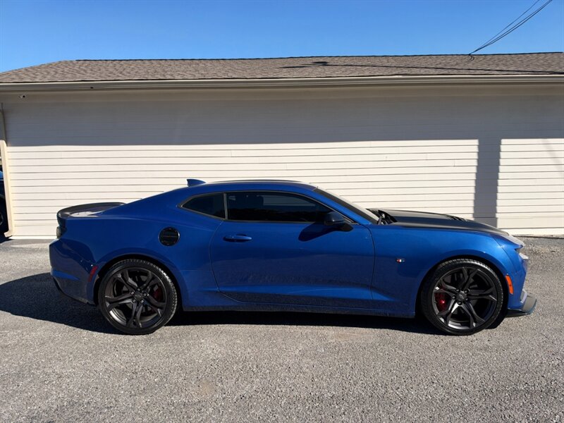 2022 Chevrolet Camaro SS   - Photo 1 - Nashville, TN 37210