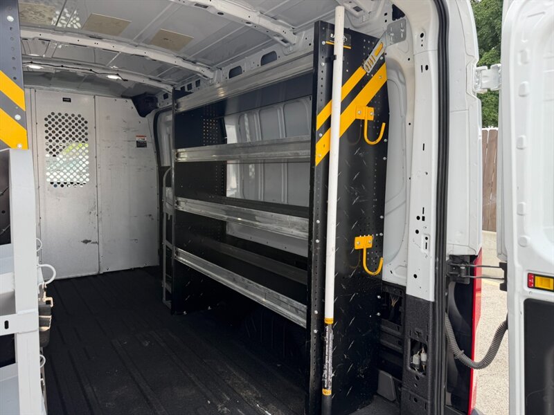 2023 Ford Transit 350 - Photo 26 - Nashville, TN 37210