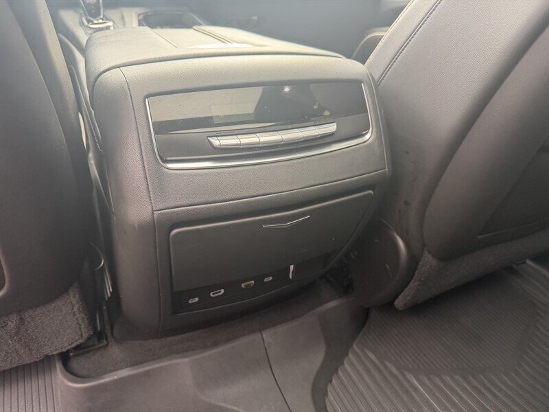 2021 Cadillac Escalade ESV Sport - Photo 28 - Nashville, TN 37210