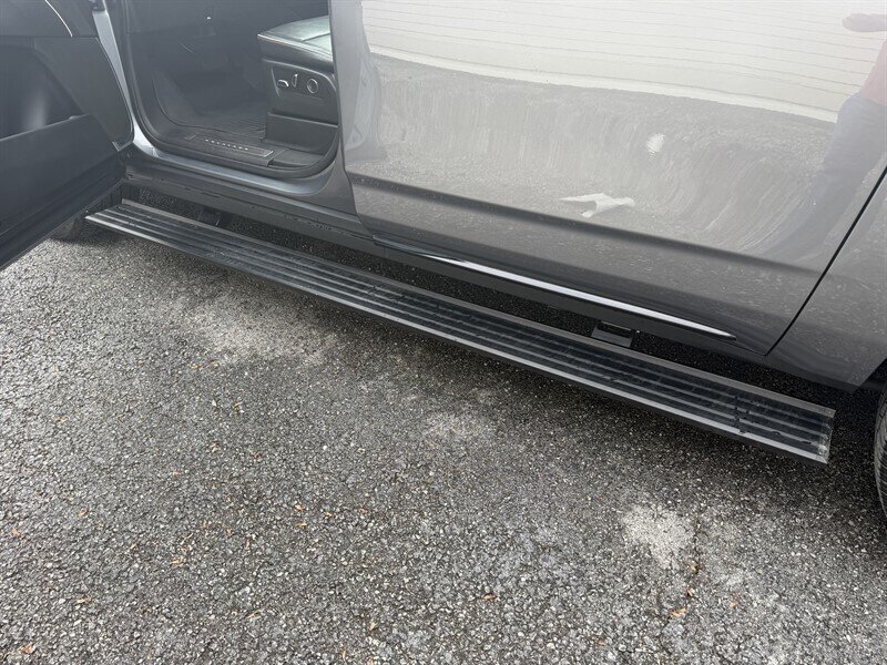 2021 Cadillac Escalade ESV Sport - Photo 21 - Nashville, TN 37210