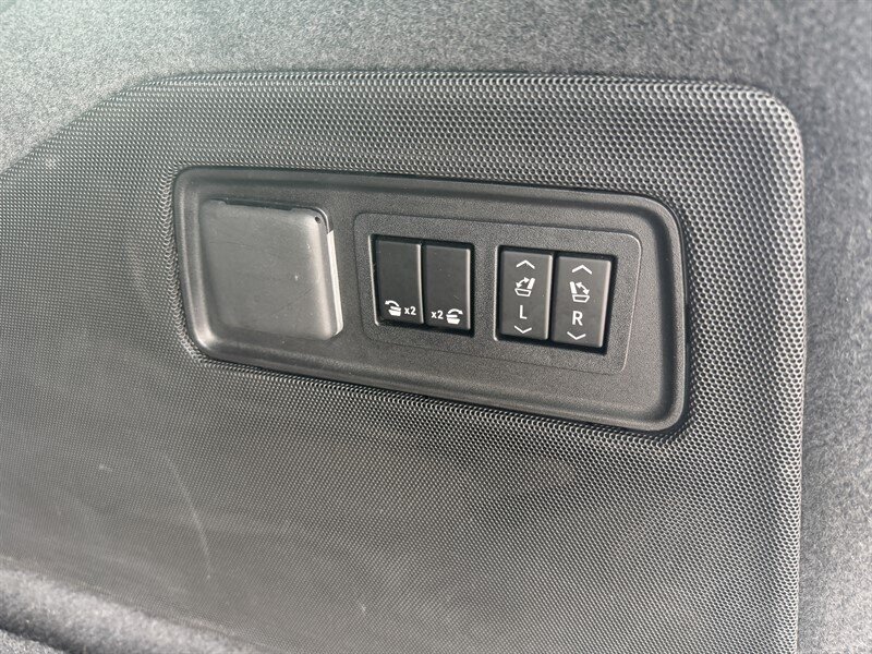 2021 Cadillac Escalade ESV Sport - Photo 30 - Nashville, TN 37210