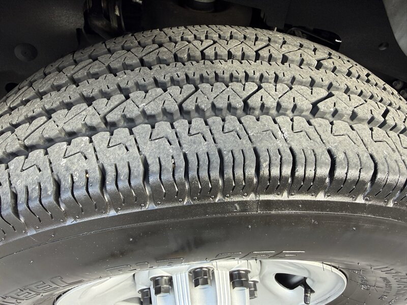 2023 Chevrolet Express 3500 - Photo 3 - Nashville, TN 37210