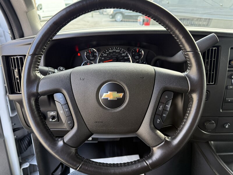 2023 Chevrolet Express 3500 - Photo 12 - Nashville, TN 37210