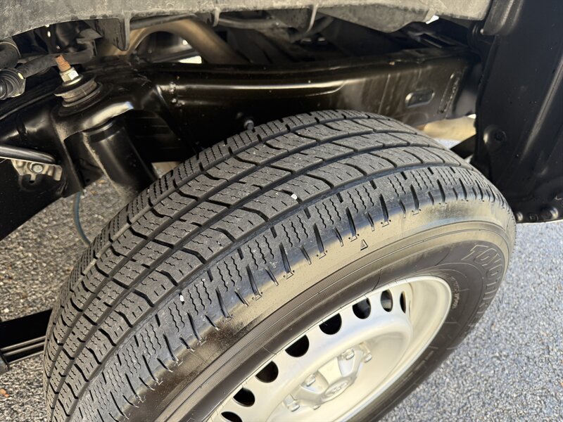 2024 Toyota Tacoma SR - Photo 21 - Nashville, TN 37210