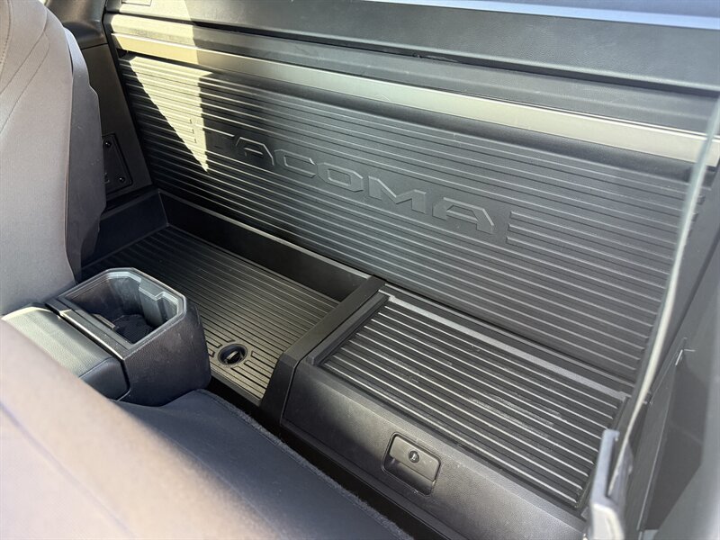 2024 Toyota Tacoma SR - Photo 15 - Nashville, TN 37210