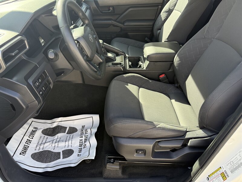 2024 Toyota Tacoma SR - Photo 19 - Nashville, TN 37210