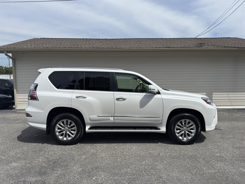 2016 Lexus GX 460  