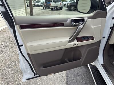 2016 Lexus GX 460   - Photo 17 - Nashville, TN 37210