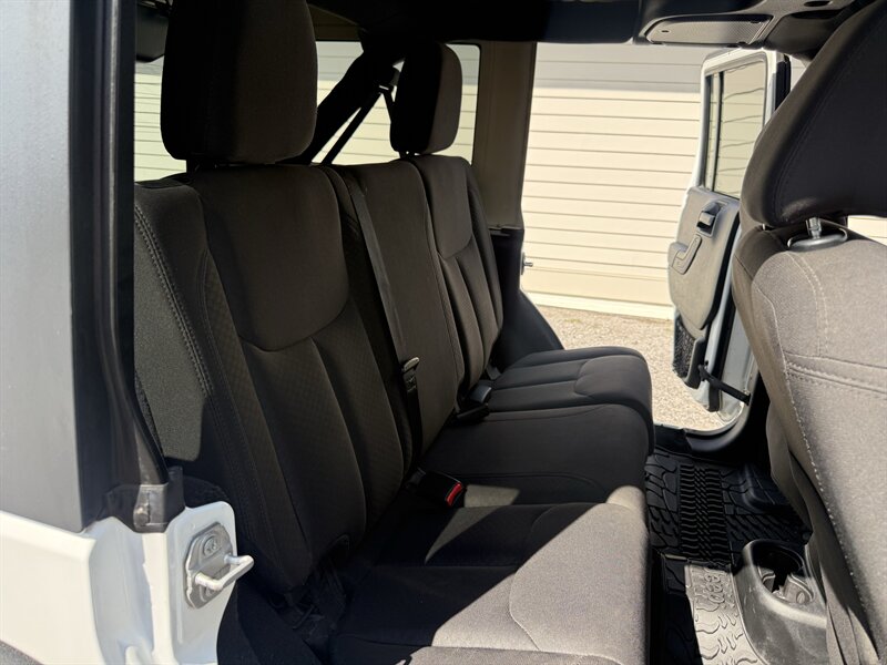 2017 Jeep Wrangler Unlimited Sport S - Photo 30 - Nashville, TN 37210
