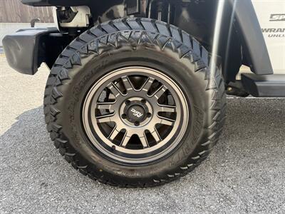 2017 Jeep Wrangler Unlimited Sport S - Photo 2 - Nashville, TN 37210