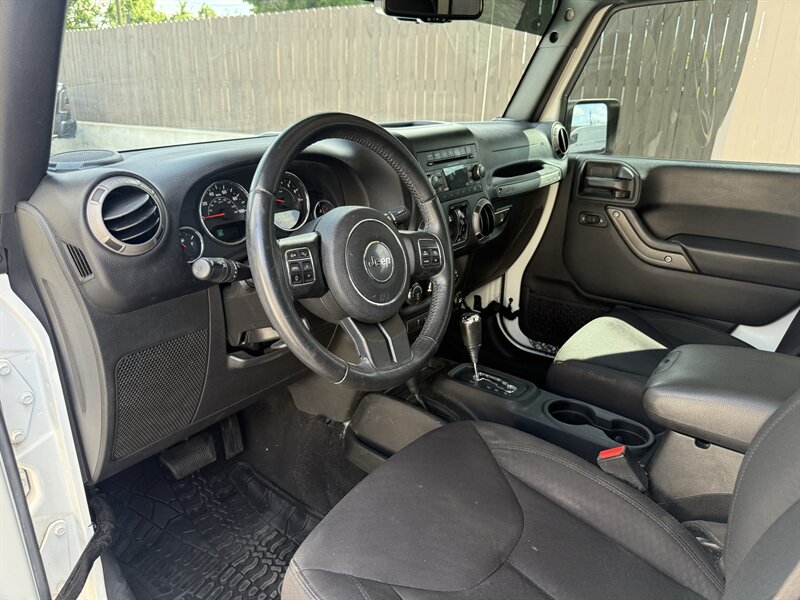 2017 Jeep Wrangler Unlimited Sport S - Photo 22 - Nashville, TN 37210