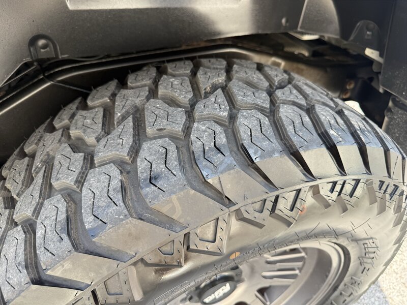 2017 Jeep Wrangler Unlimited Sport S - Photo 20 - Nashville, TN 37210