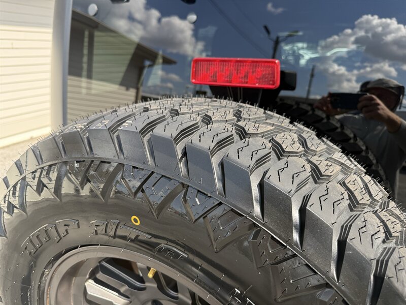 2017 Jeep Wrangler Unlimited Sport S - Photo 15 - Nashville, TN 37210