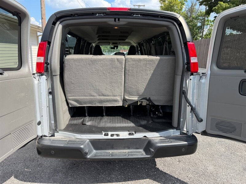 2024 GMC Savana LS 3500 - Photo 20 - Nashville, TN 37210