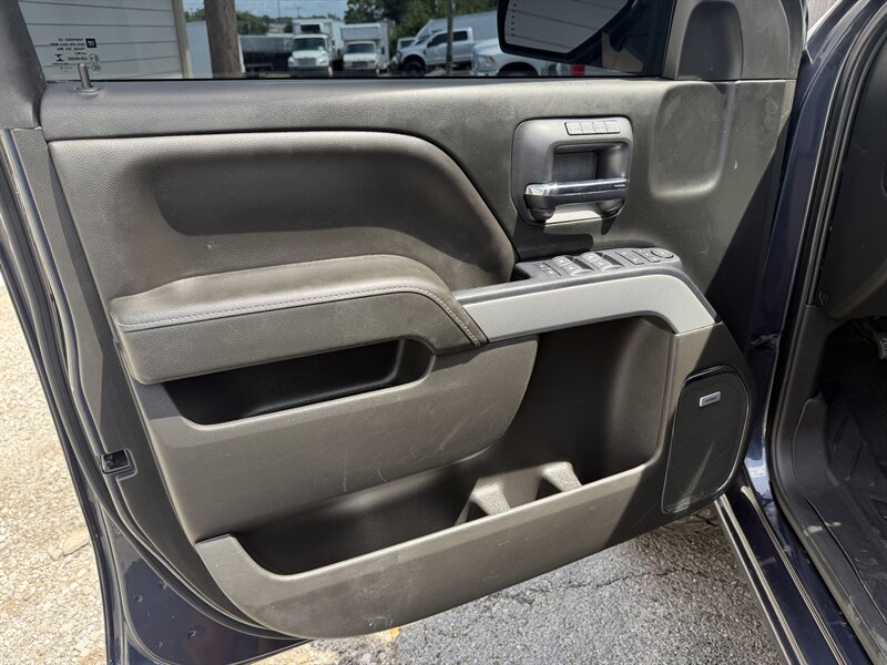 2018 Chevrolet Silverado 1500 LTZ Z71 - Photo 15 - Nashville, TN 37210