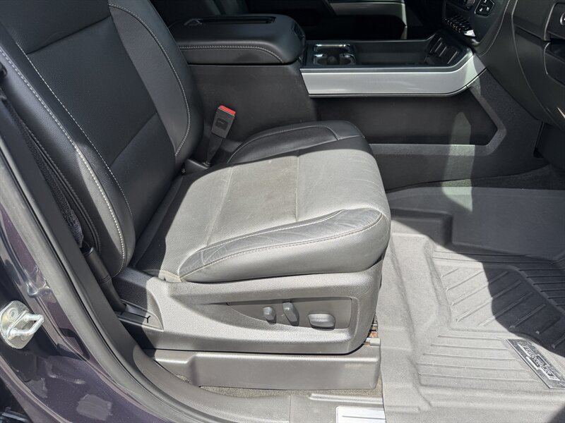 2018 Chevrolet Silverado 1500 LTZ Z71 - Photo 22 - Nashville, TN 37210
