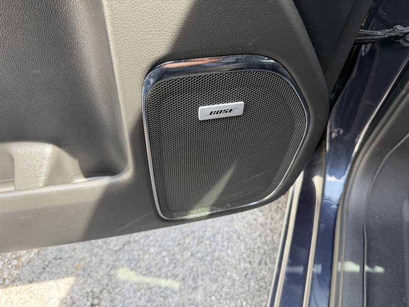 2018 Chevrolet Silverado 1500 LTZ Z71 - Photo 17 - Nashville, TN 37210