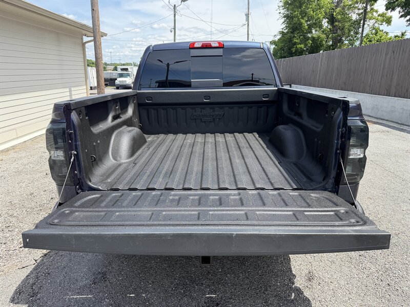 2018 Chevrolet Silverado 1500 LTZ Z71 - Photo 27 - Nashville, TN 37210