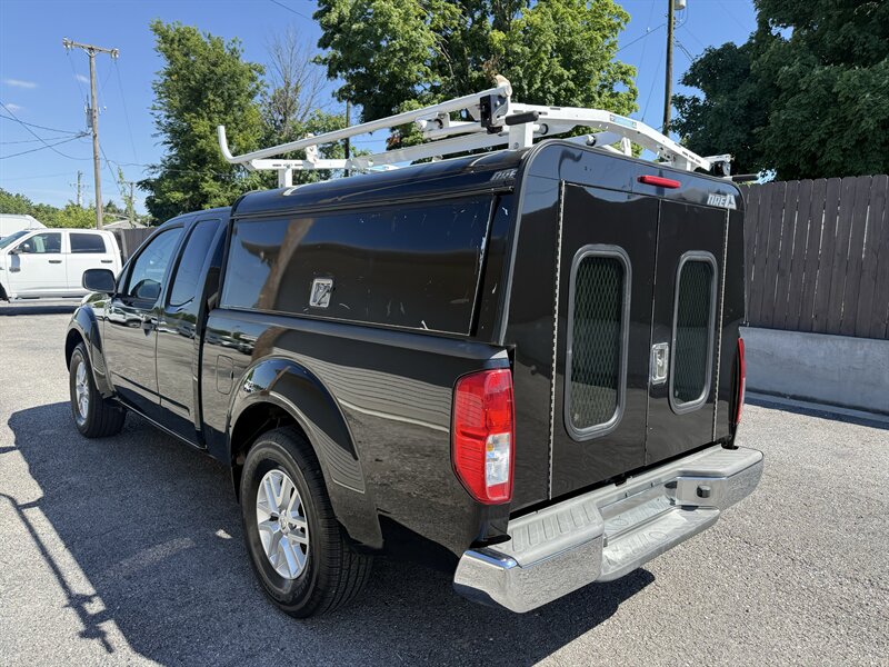 2017 Nissan Frontier SV V6 - Photo 11 - Nashville, TN 37210
