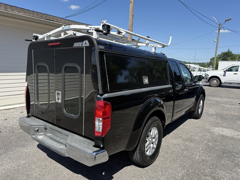 2017 Nissan Frontier SV V6 - Photo 5 - Nashville, TN 37210