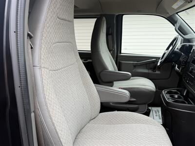 2020 Chevrolet Express 3500   - Photo 9 - Nashville, TN 37210