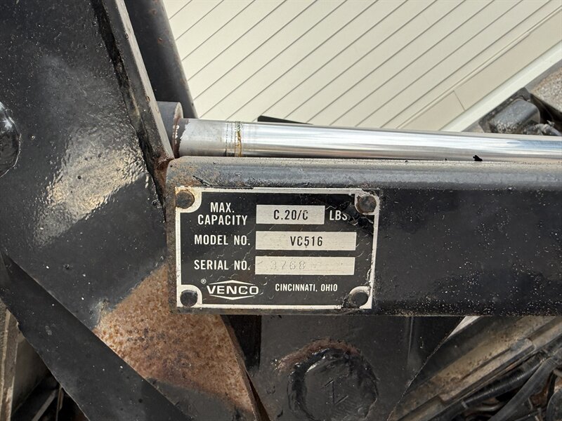 2013 Chevrolet Silverado 3500HD CC Work Truck - Photo 8 - Nashville, TN 37210