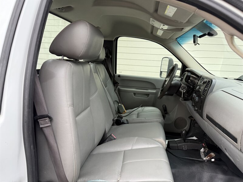 2013 Chevrolet Silverado 3500HD CC Work Truck - Photo 31 - Nashville, TN 37210