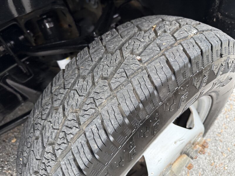 2013 Chevrolet Silverado 3500HD CC Work Truck - Photo 29 - Nashville, TN 37210