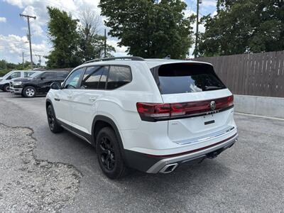 2024 Volkswagen Atlas Peak Edition SEL 4Motion   - Photo 8 - Nashville, TN 37210