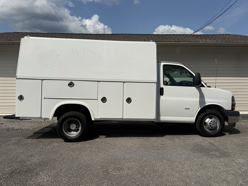 2018 Chevrolet Express 3500   - Photo 1 - Nashville, TN 37210