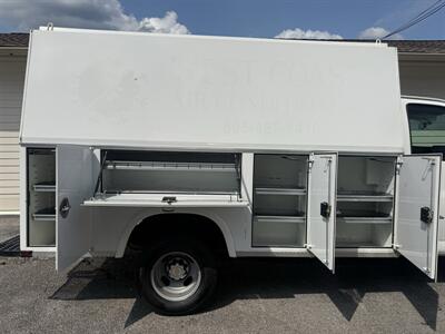 2018 Chevrolet Express 3500   - Photo 2 - Nashville, TN 37210