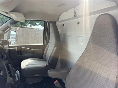 2018 Chevrolet Express 3500   - Photo 13 - Nashville, TN 37210