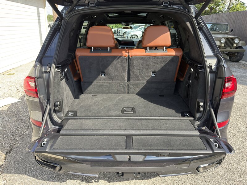 2021 Bmw X7 M50i photo 25