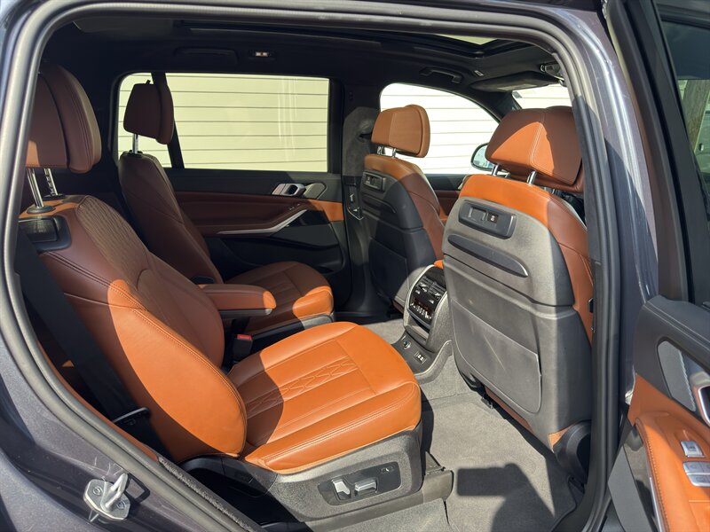2021 Bmw X7 M50i photo 27