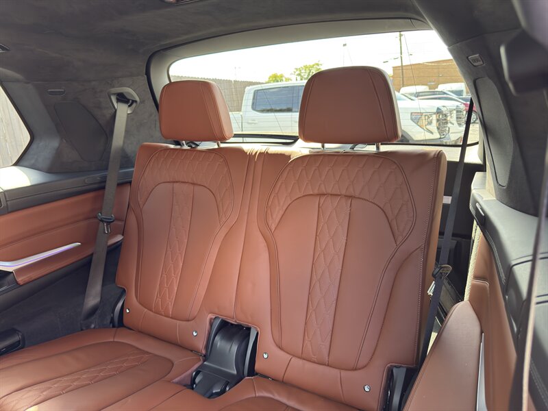 2021 Bmw X7 M50i photo 24