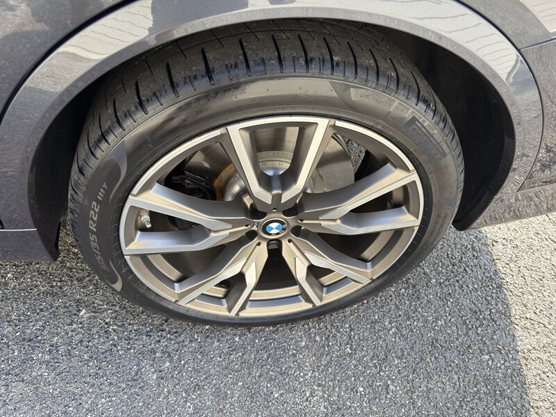 2021 Bmw X7 M50i photo 10