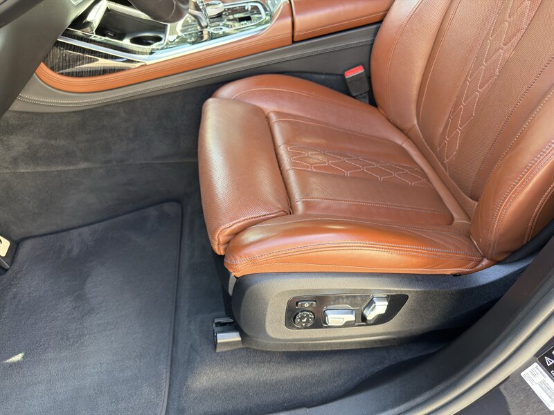 2021 Bmw X7 M50i photo 14