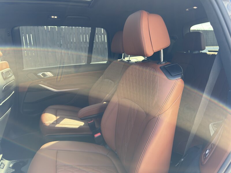 2021 Bmw X7 M50i photo 19