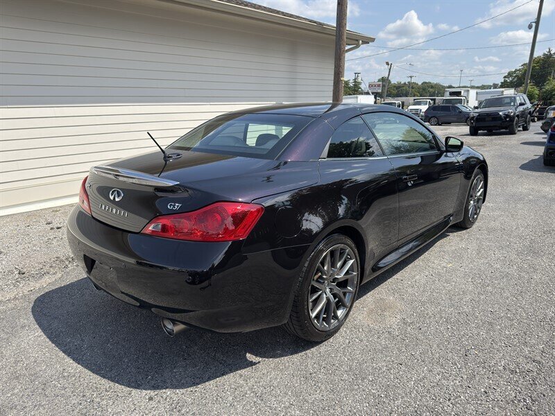 2013 Infiniti G37 IPL Convertible photo 12