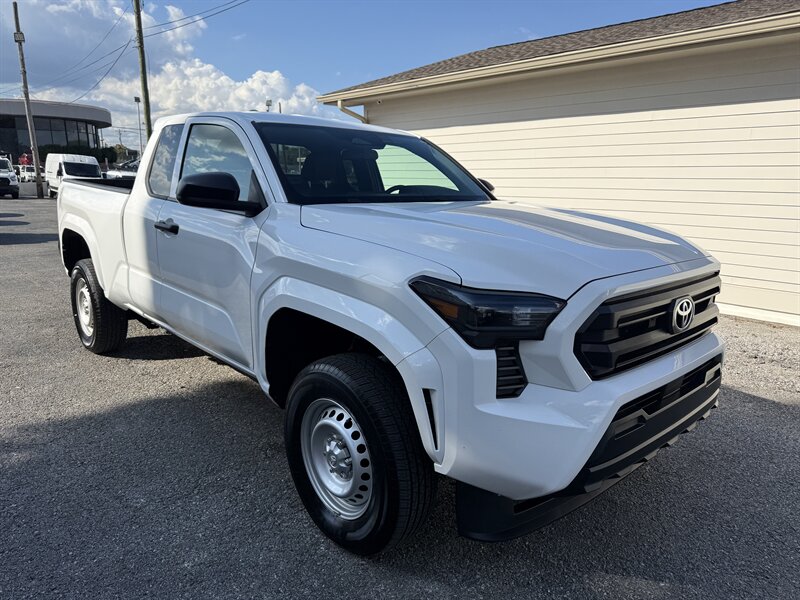 2024 Toyota Tacoma SR photo 3