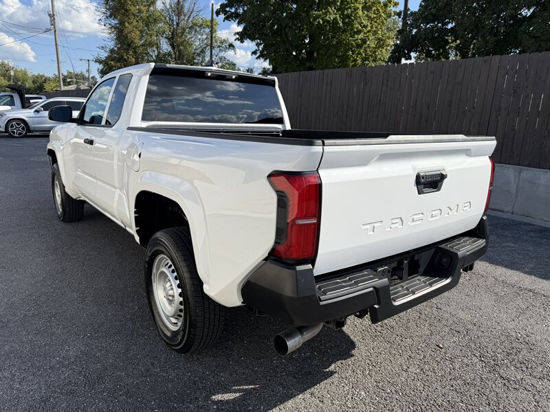 2024 Toyota Tacoma SR photo 14