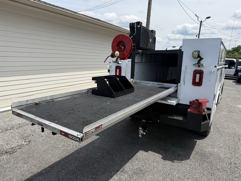2022 Ford F-350 Super Duty XL - Photo 19 - Nashville, TN 37210