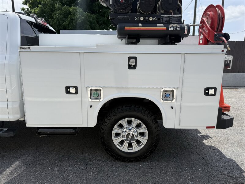 2022 Ford F-350 Super Duty XL - Photo 11 - Nashville, TN 37210
