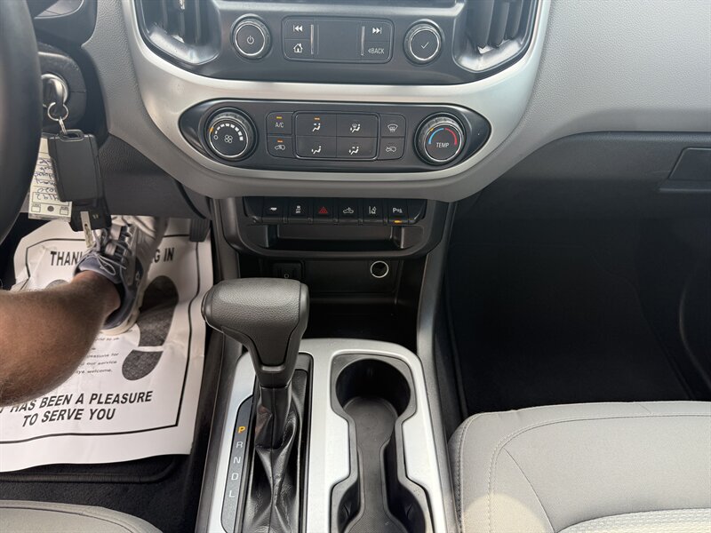2020 Chevrolet Colorado LT photo 8