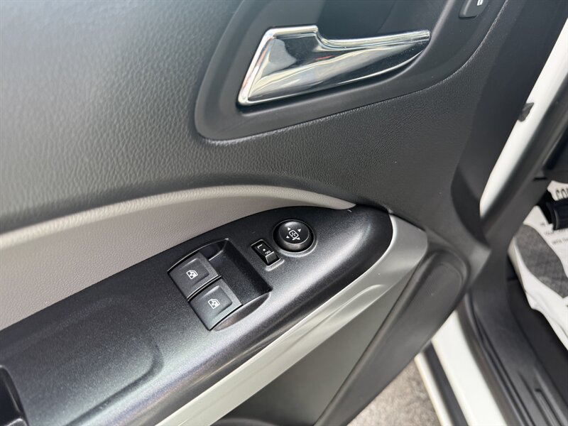 2020 Chevrolet Colorado LT photo 5