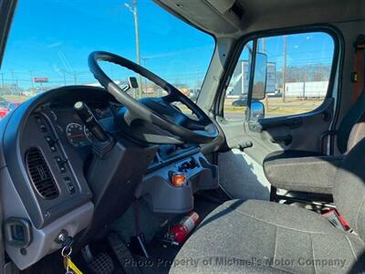 2015 FREIGHTLINER BOX TRUCK   - Photo 10 - Nashville, TN 37210