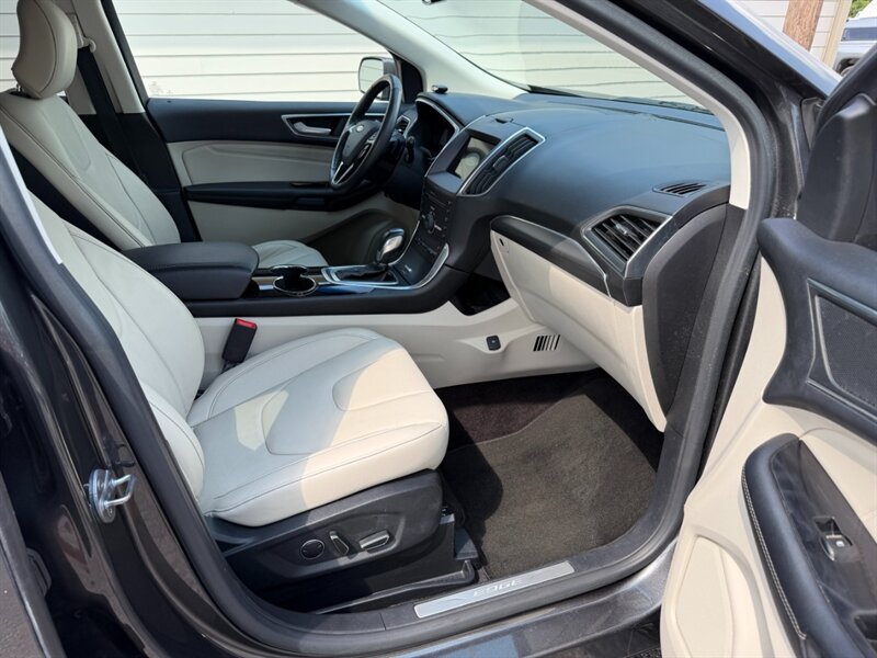 2016 Ford Edge Titanium - Photo 27 - Nashville, TN 37210