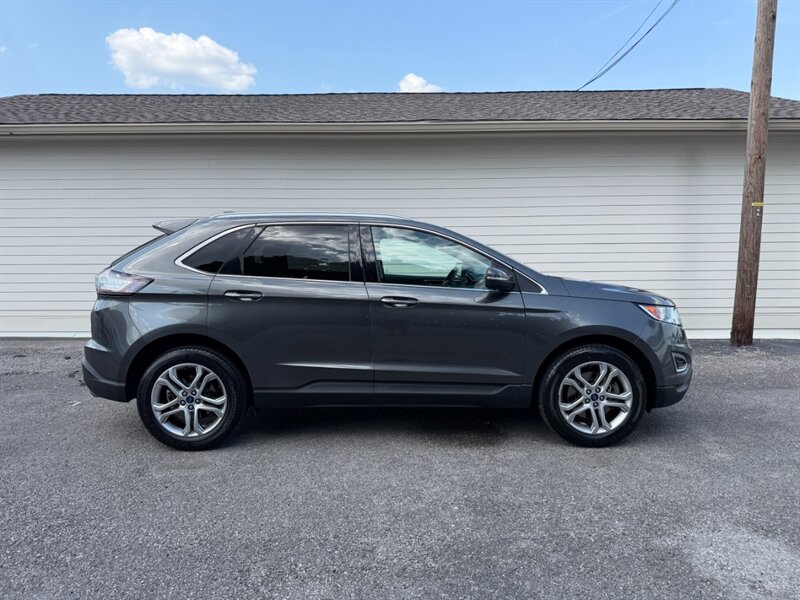 2016 Ford Edge Titanium   - Photo 1 - Nashville, TN 37210