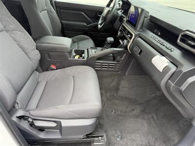 2024 Toyota Tacoma SR   - Photo 14 - Nashville, TN 37210