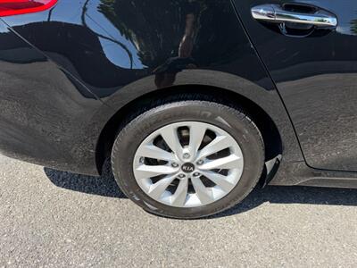 2017 Kia Optima LX   - Photo 12 - Nashville, TN 37210